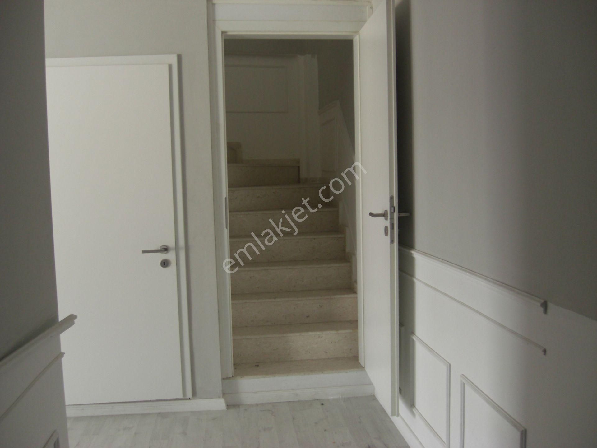 Egeturemlakta Seferihisar Hıdırlıktan Kiralık.3+1. Apartman Dublex - Görsel 20