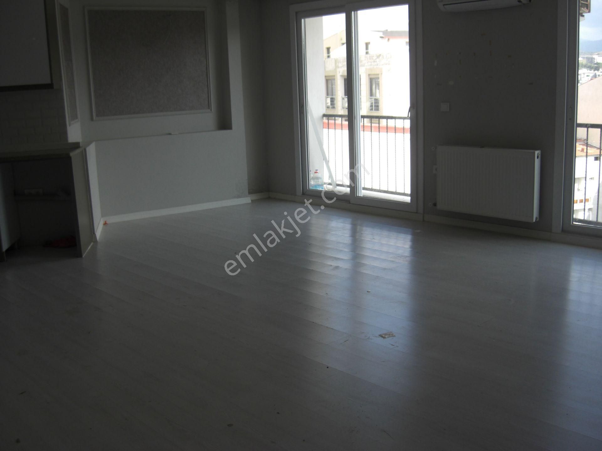 Egeturemlakta Seferihisar Hıdırlıktan Kiralık.3+1. Apartman Dublex - Görsel 24