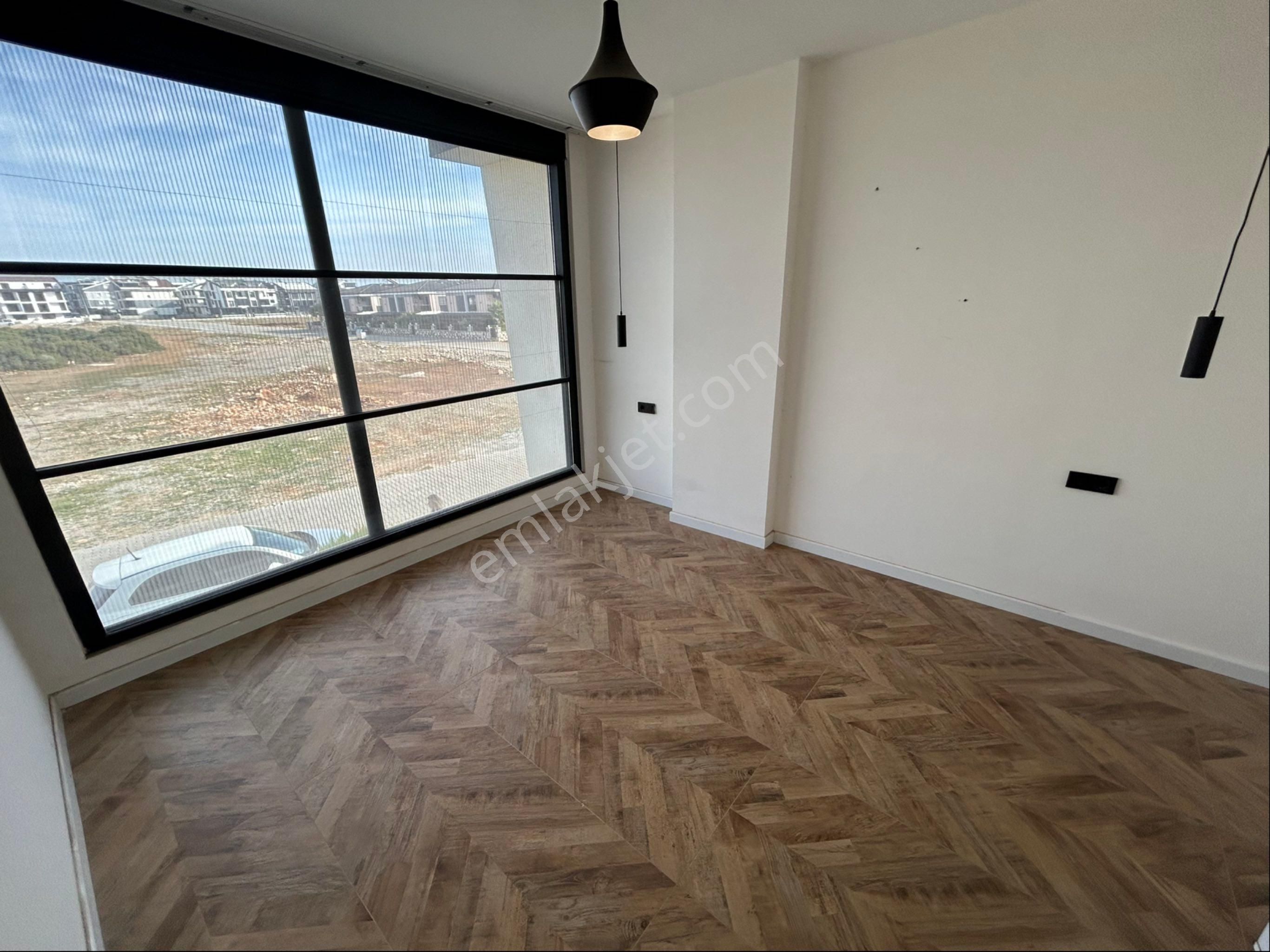 Didim Efelerde Havuzlu Sitede Köşe Villa - Görsel 26