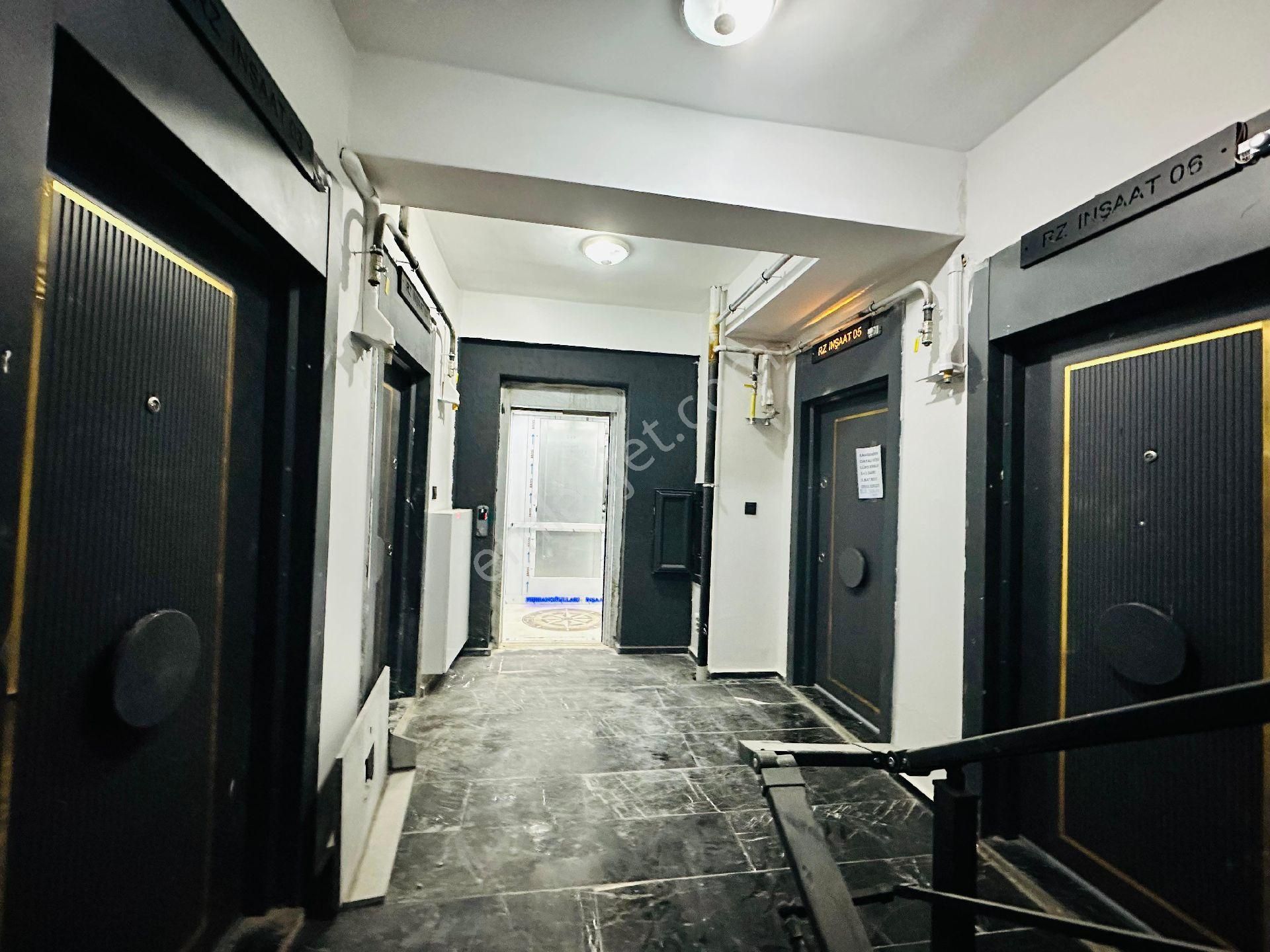 Dinç Emlaktan Satılık Ultra Lüks 1+1 Eşyalı Daire Eski Avm Konumlu - Görsel 23