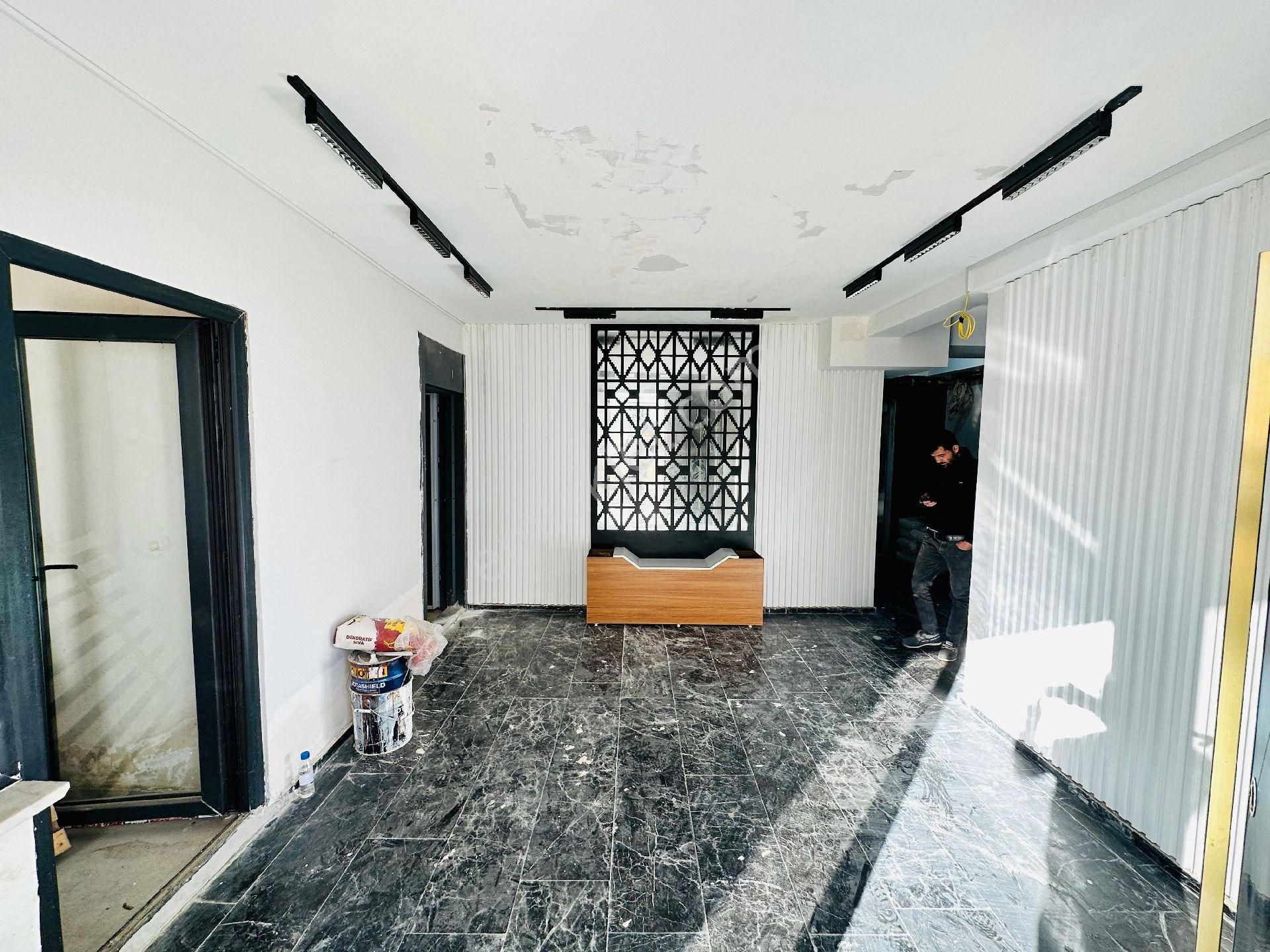 Dinç Emlaktan Satılık Ultra Lüks 1+1 Eşyalı Daire Eski Avm Konumlu - Görsel 24