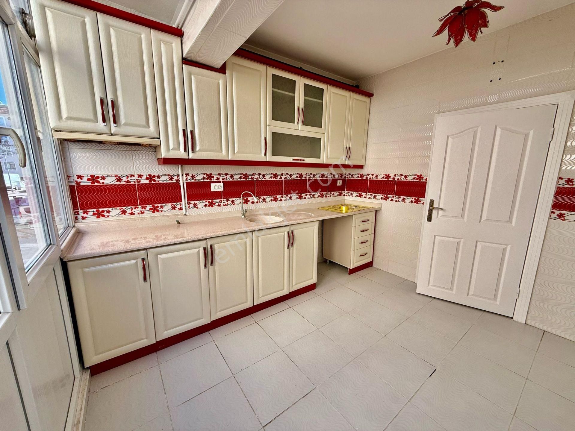 Kalecik Emlak'tan Merkezde 3+1 135 M² Kaçırılmayacak Fırsat - Görsel 4