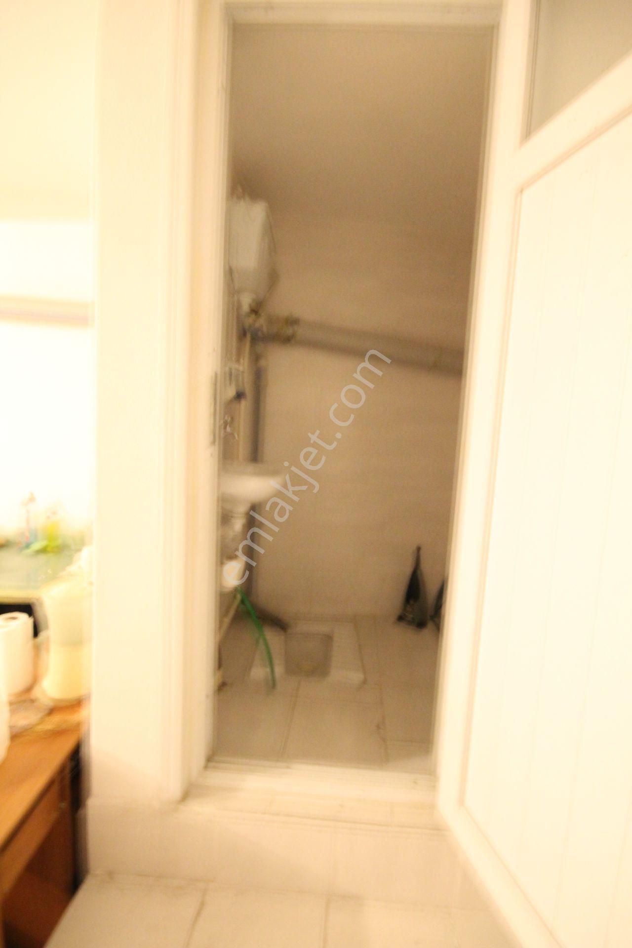 Old City'den B.evler Devlet Hast. Karşısı Hareketli Yerde Yenibina İki Katlı 75m2 Satılık Kiracılı - Görsel 18