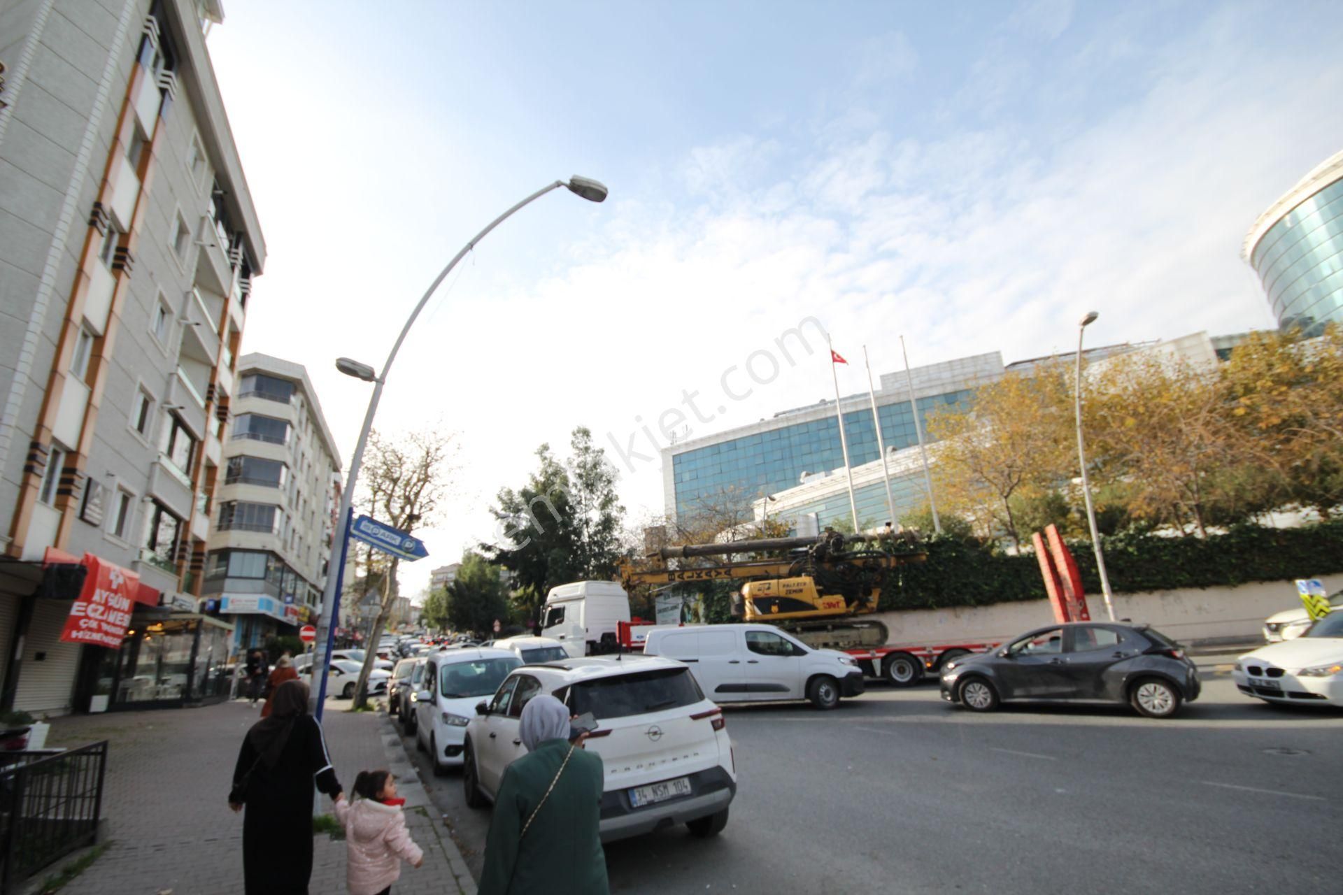 Old City'den B.evler Devlet Hast. Karşısı Hareketli Yerde Yenibina İki Katlı 75m2 Satılık Kiracılı - Görsel 30