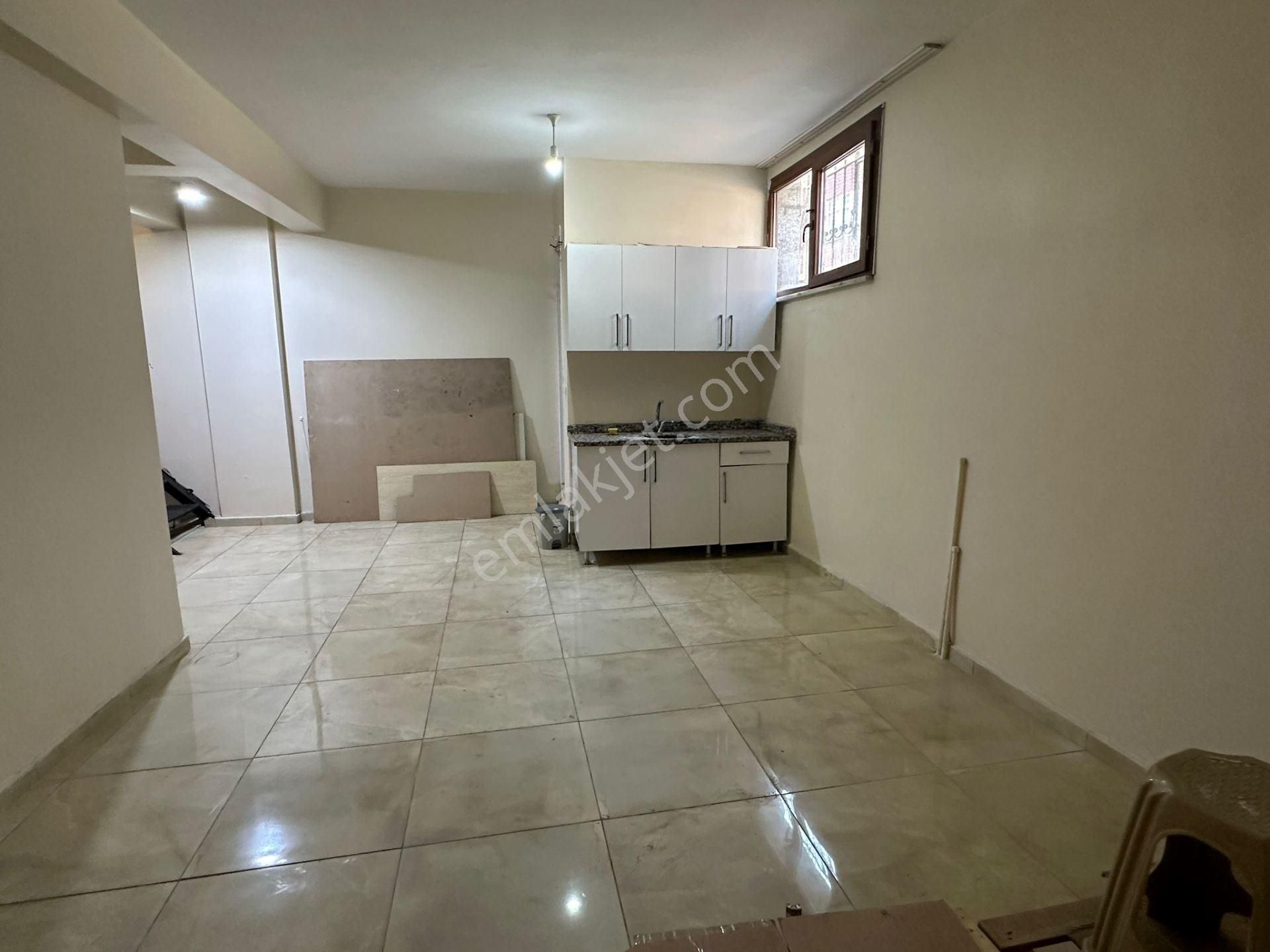 Bağcılar Güneşli Satılık Depolu Dükkan İş Yeri İşlek Sokakta - Görsel 13