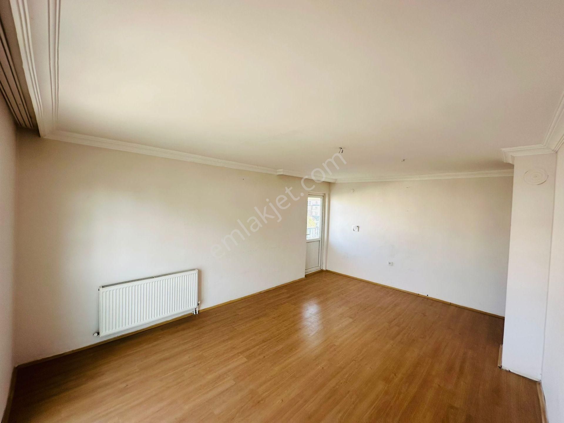 Karapürçek'te Salı Pazarı Yakını 3+1 2.katta Satılık Daire !! - Görsel 6