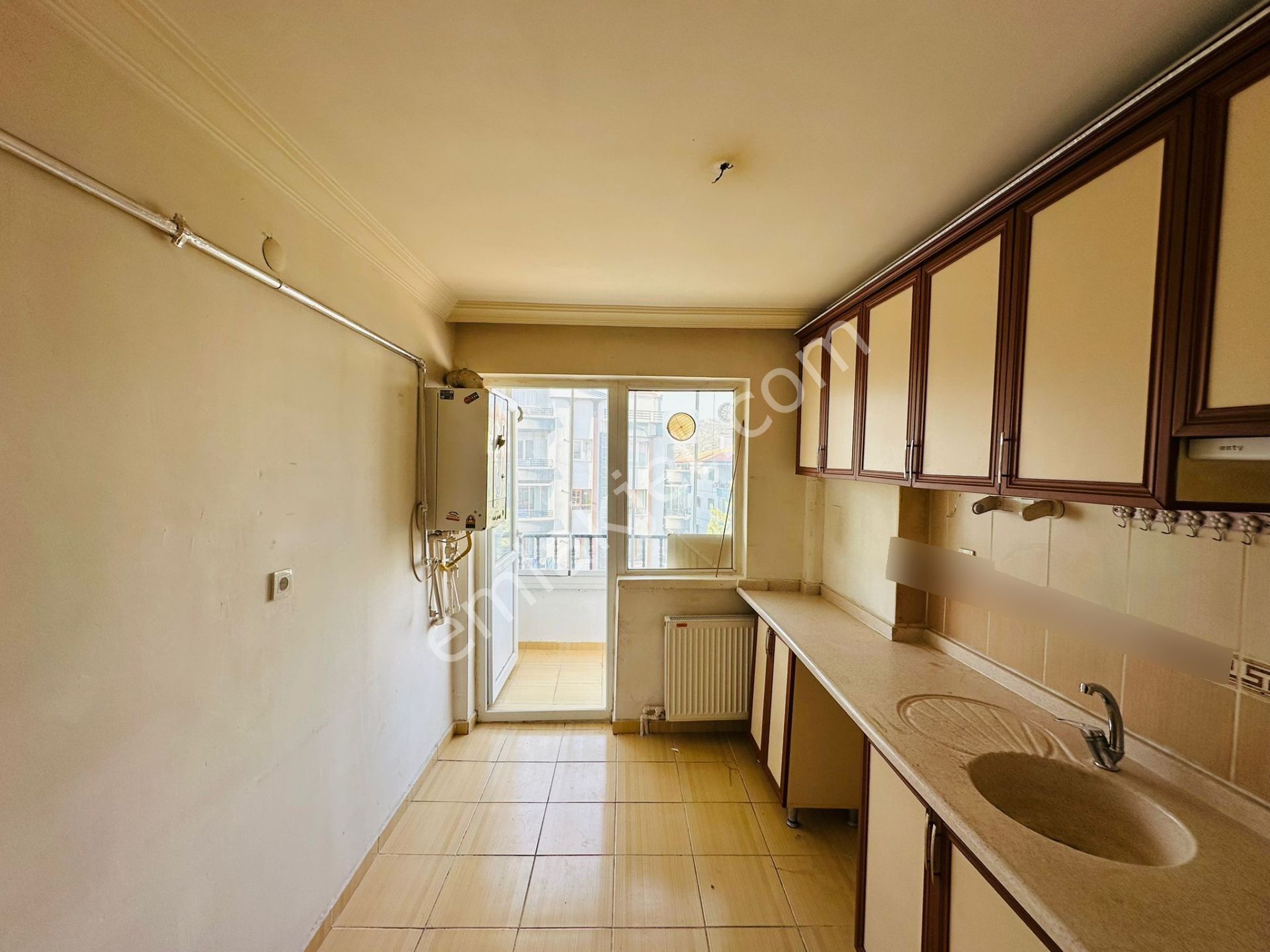 Karapürçek'te Salı Pazarı Yakını 3+1 2.katta Satılık Daire !! - Görsel 2