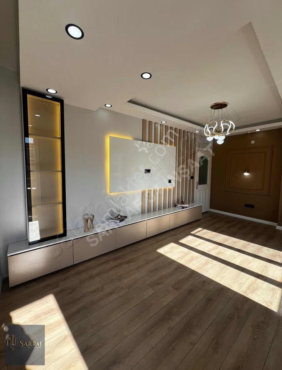 Sarraf'tan Ufuk Caddesinde Lüks Daire Videolu