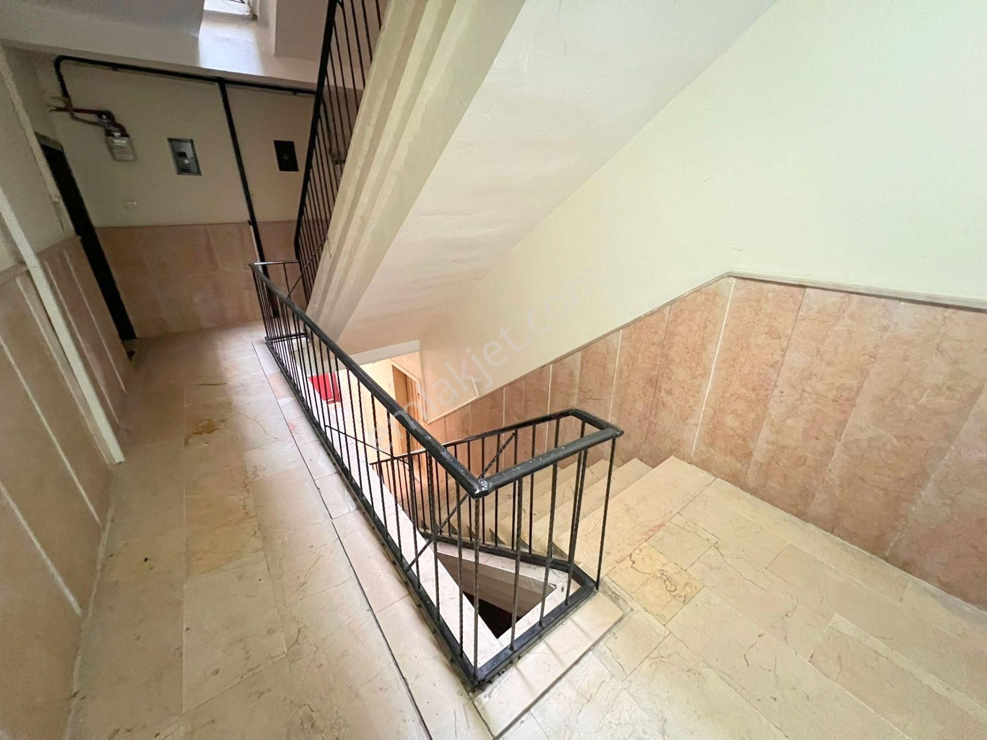 Şafak'tan Danışment Göbek Yakını 3+1 Ara Katta Mantolamalı Ful! - Görsel 11