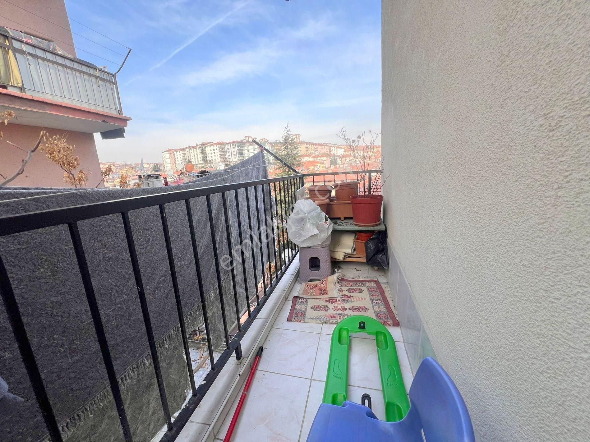 Şafak'tan Danışment Göbek Yakını 3+1 Ara Katta Mantolamalı Ful! - Görsel 5