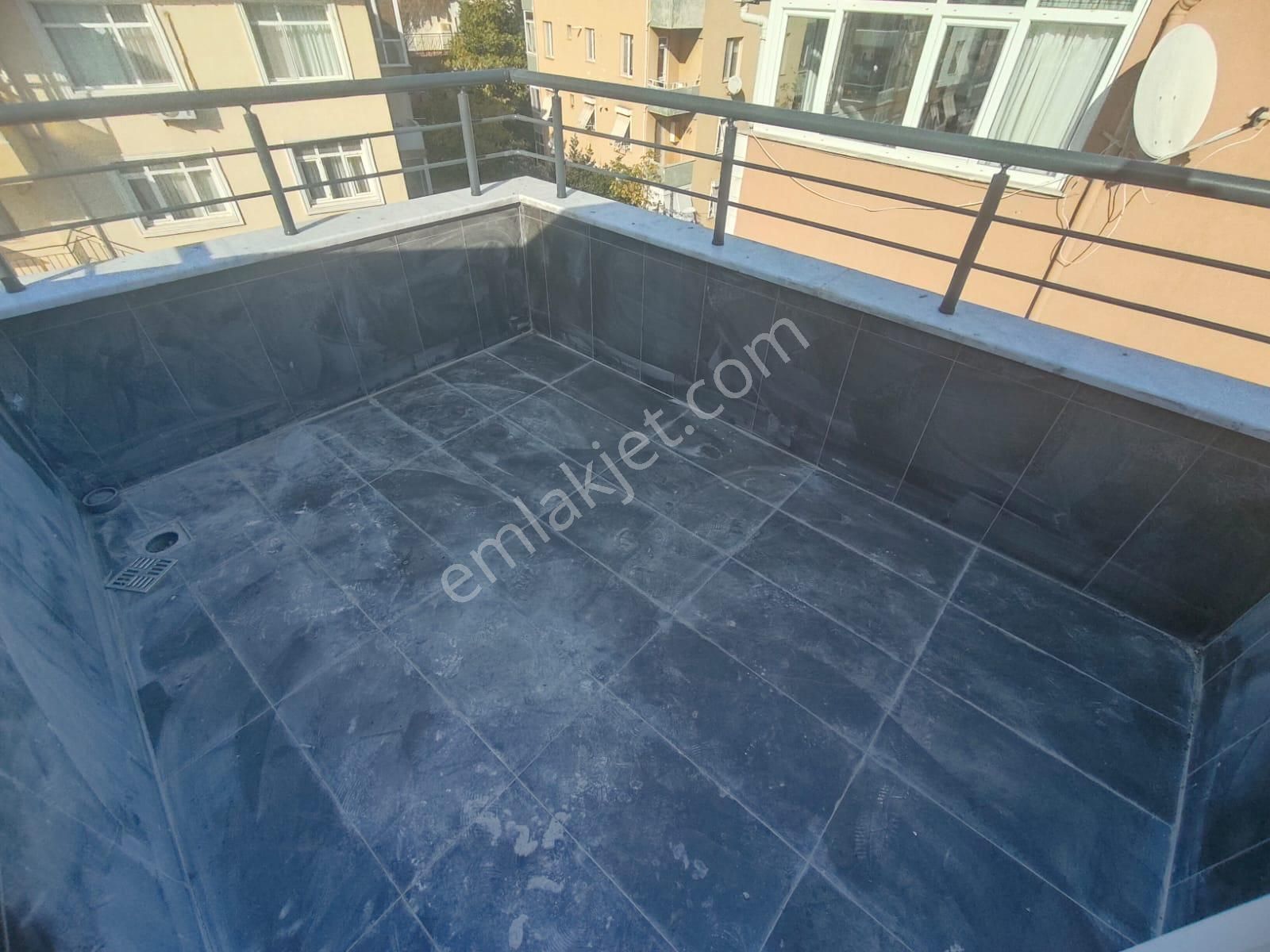 Emlak Dünyasından Altıntepede 3+1 Dubleks Daire - Görsel 17