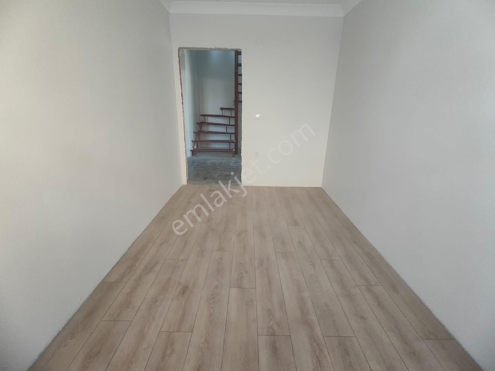 Emlak Dünyasından Altıntepede 3+1 Dubleks Daire - Görsel 6