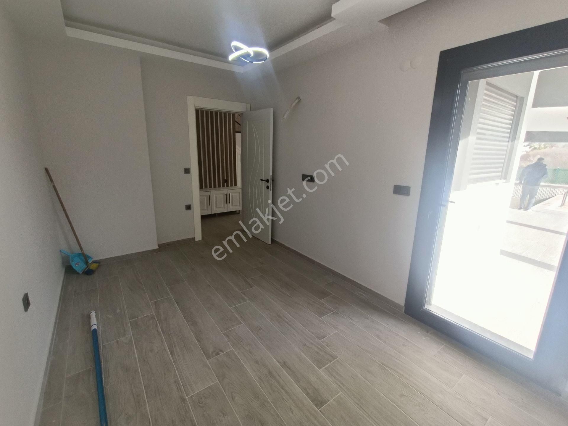 Kuşadası Güzelçamlı 4+1 Villa Satılık - Görsel 12