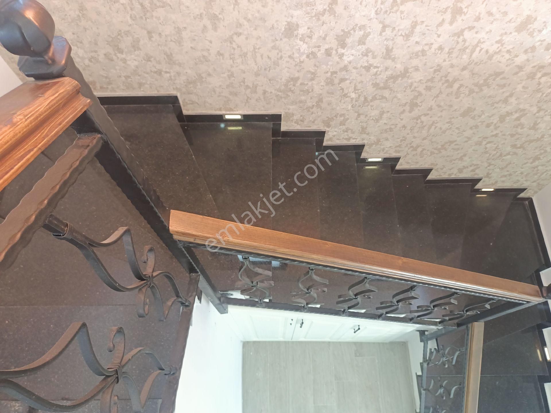 Kuşadası Güzelçamlı 4+1 Villa Satılık - Görsel 15