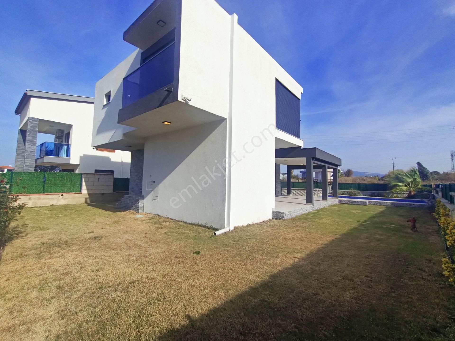 Kuşadası Güzelçamlı 4+1 Villa Satılık - Görsel 3