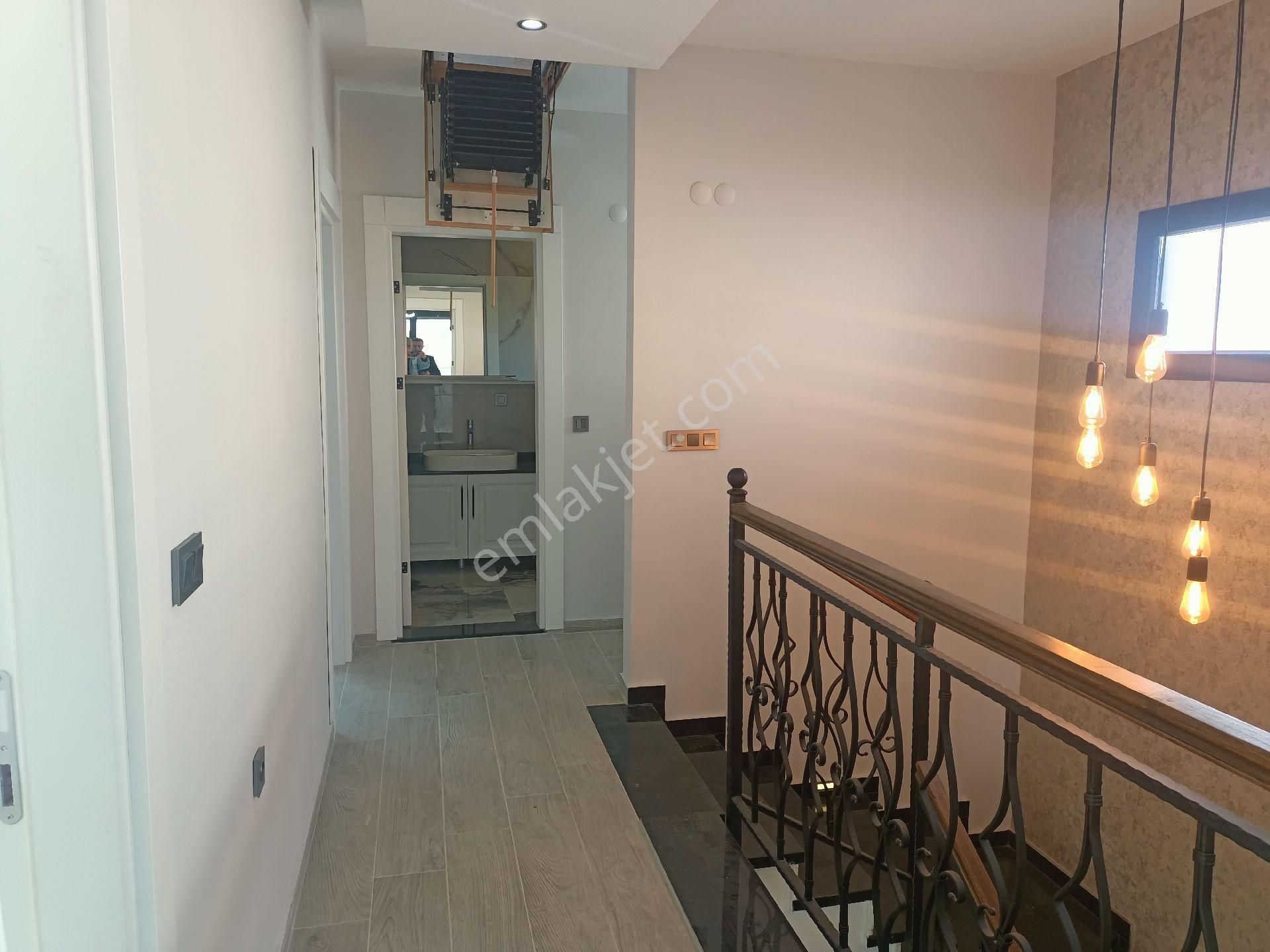 Kuşadası Güzelçamlı 4+1 Villa Satılık - Görsel 13