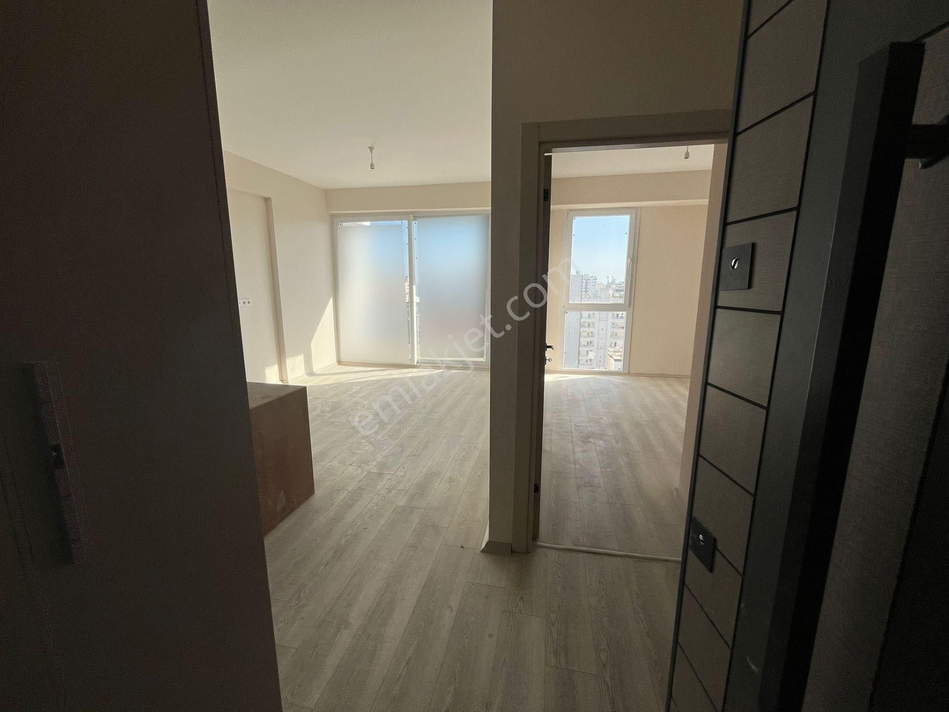 Erdemli Akdeniz Mah.de Havuzlu Site İçi ,kısmi Deniz Manz.lı 1+1 - Görsel 24