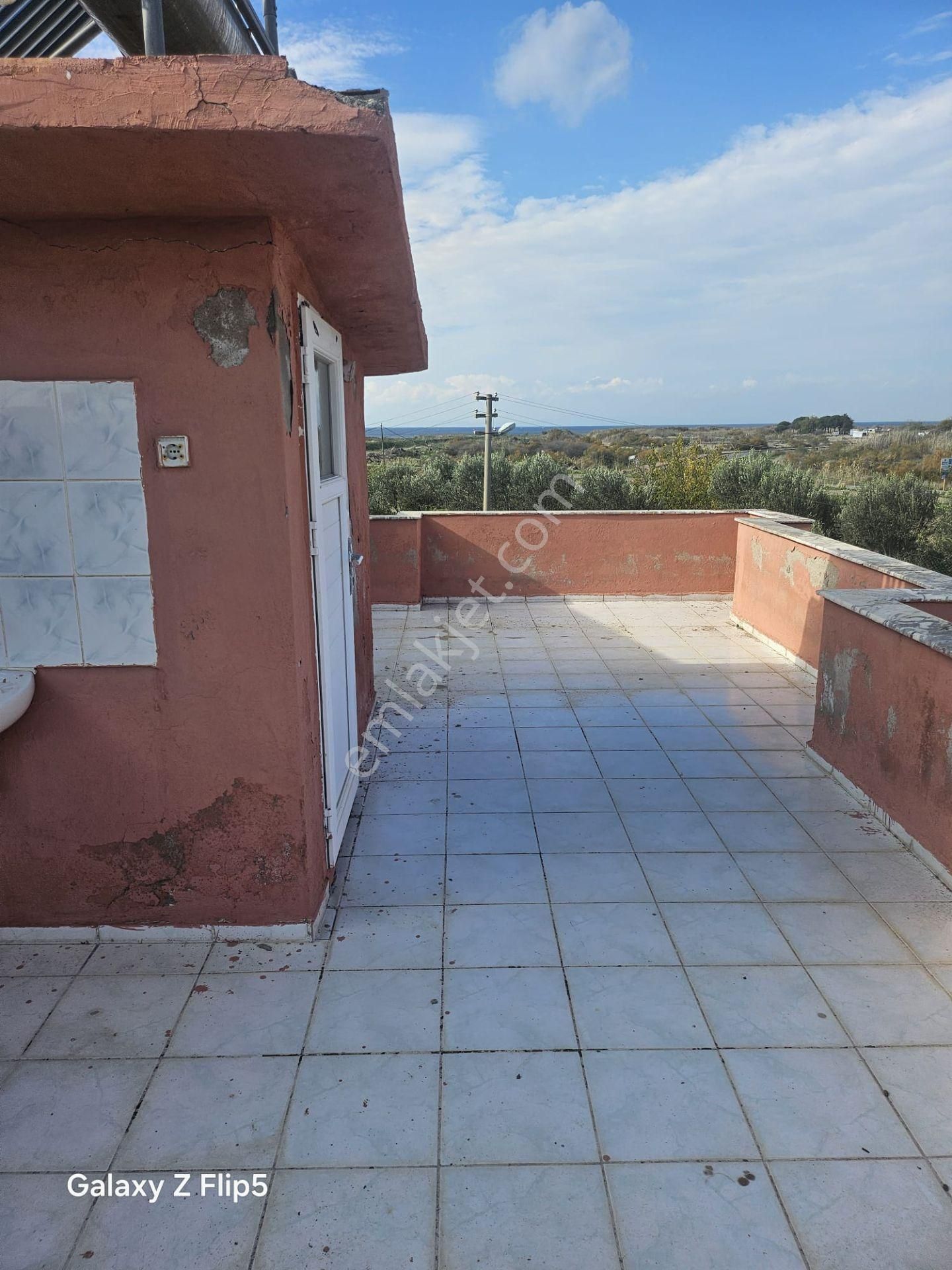 Uğur Mumcu Caddesi Denize 250 Mt Fırsat Villamız - Görsel 15