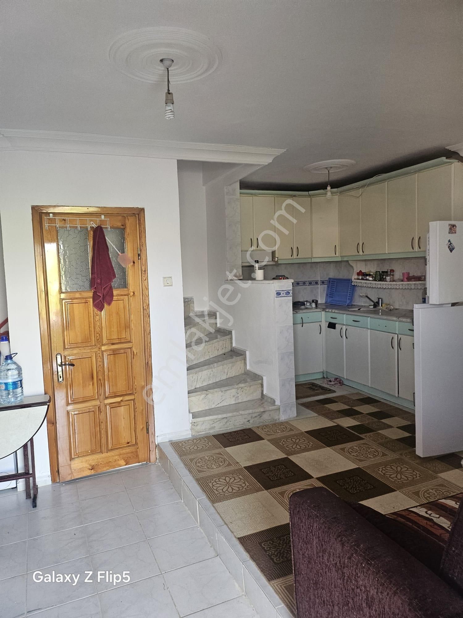 Uğur Mumcu Caddesi Denize 250 Mt Fırsat Villamız - Görsel 8