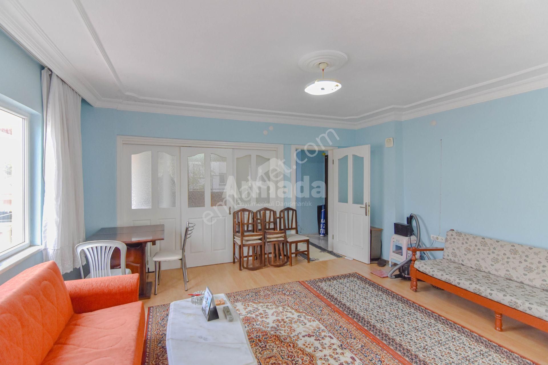 Kuşadası İkiçeşmelik Mahallesi'nde Manzaralı Fırsat 2+1 Daire - Görsel 4