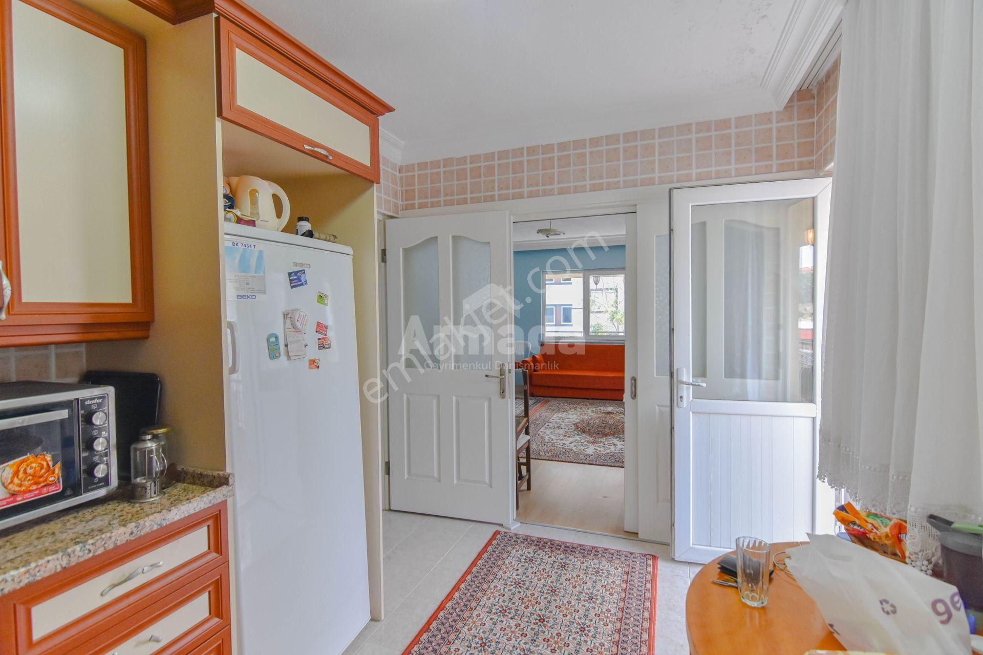 Kuşadası İkiçeşmelik Mahallesi'nde Manzaralı Fırsat 2+1 Daire - Görsel 13