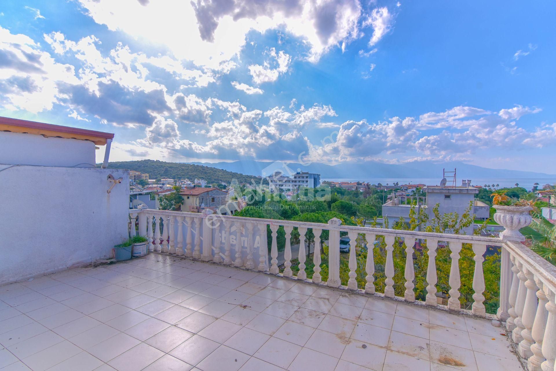 Kuşadası'nda Deniz Manzaralı Satılık 4+1 Müstakil Villa - Görsel 27