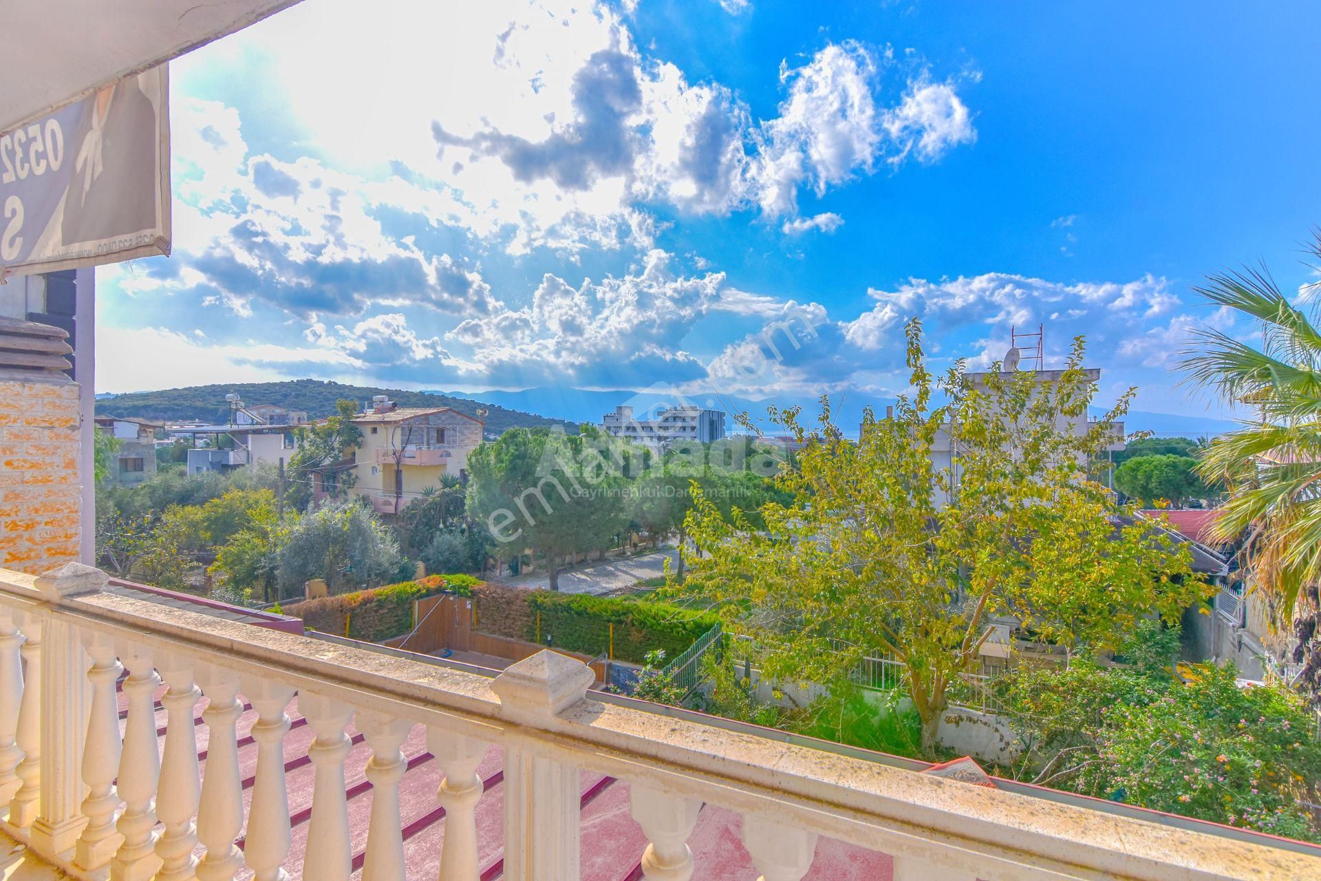 Kuşadası'nda Deniz Manzaralı Satılık 4+1 Müstakil Villa - Görsel 18