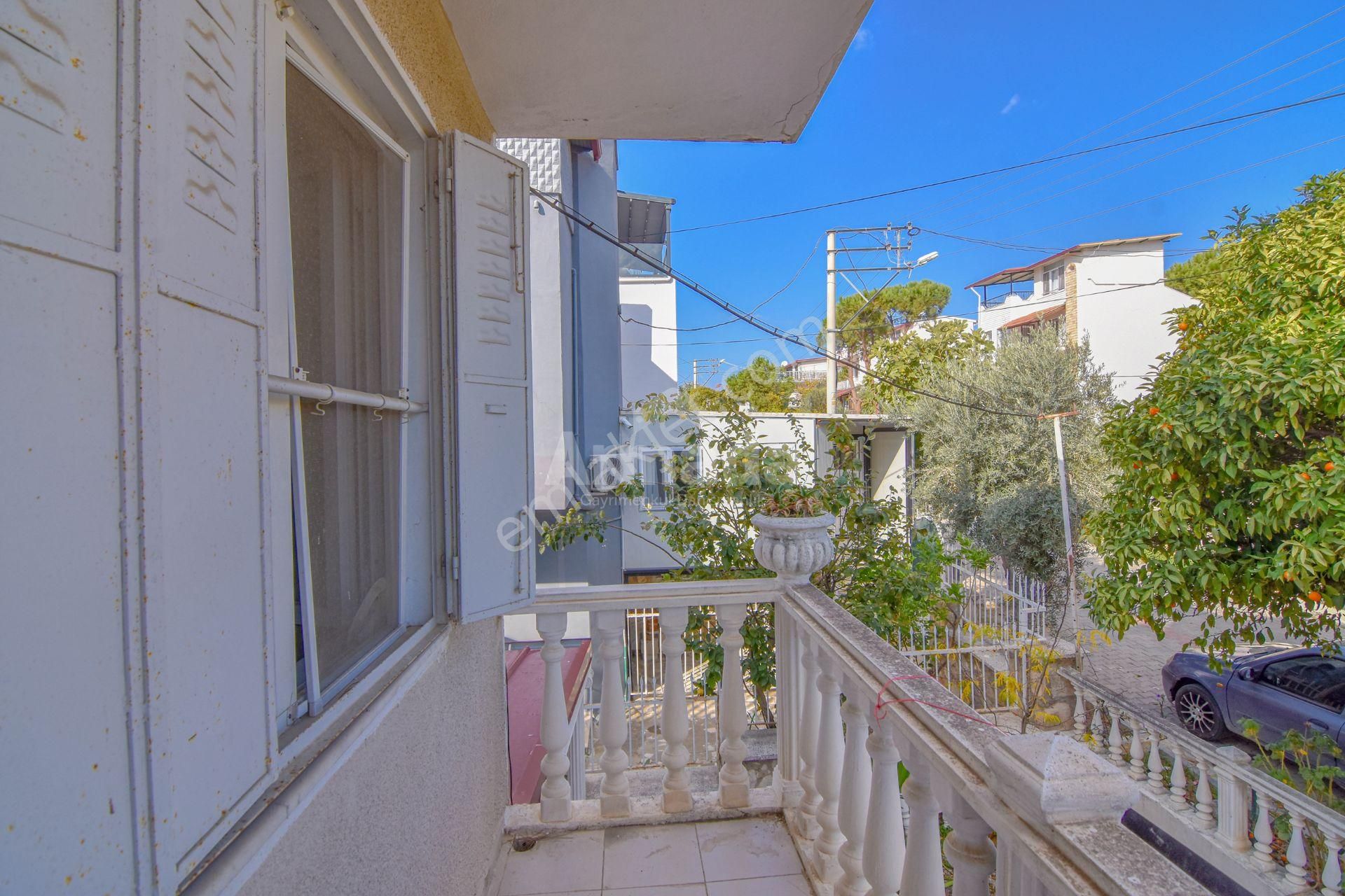 Kuşadası'nda Deniz Manzaralı Satılık 4+1 Müstakil Villa - Görsel 14