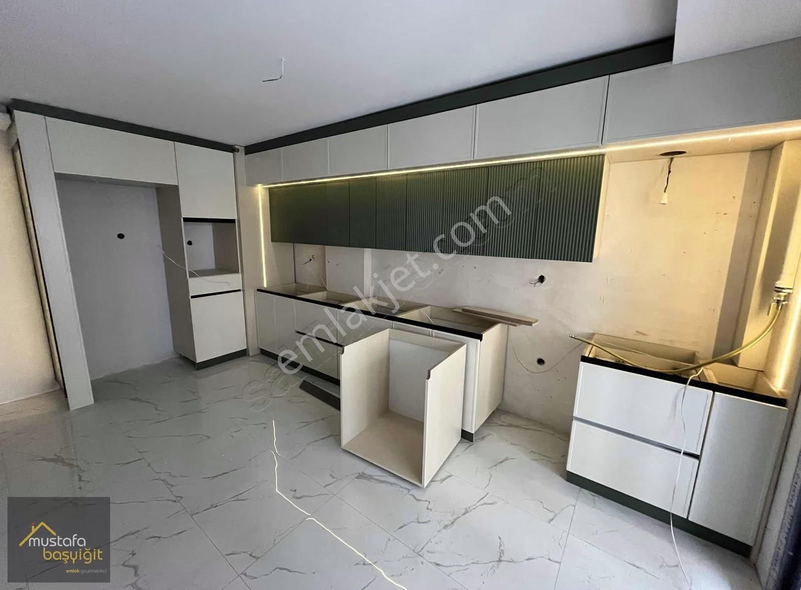 Mustafa Başyiğit Emlaktan Reşatbey Mahallesinde Satılık Lüx 3+1 - Görsel 26