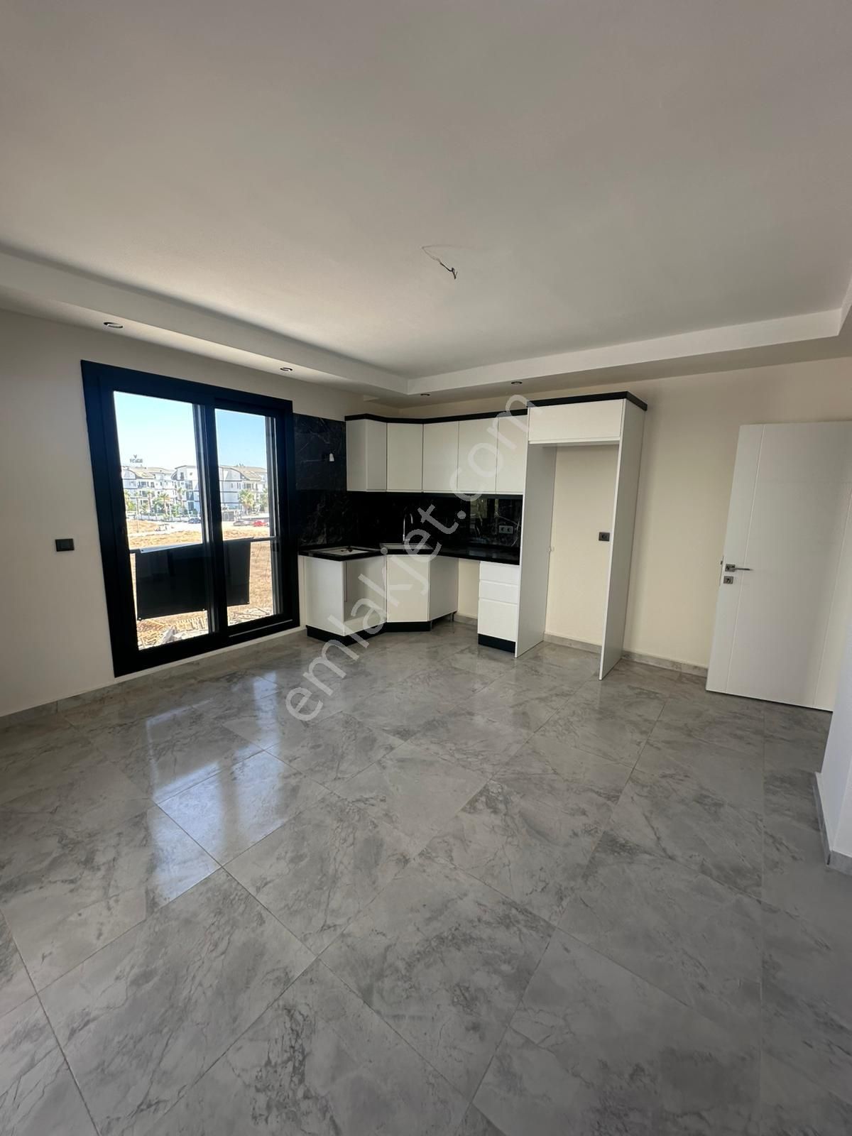 Didim Altınkum'da Denizin Dibinde 2+1 Lüx Sıfır Daire Herşeyi Hazır !!!! - Görsel 2