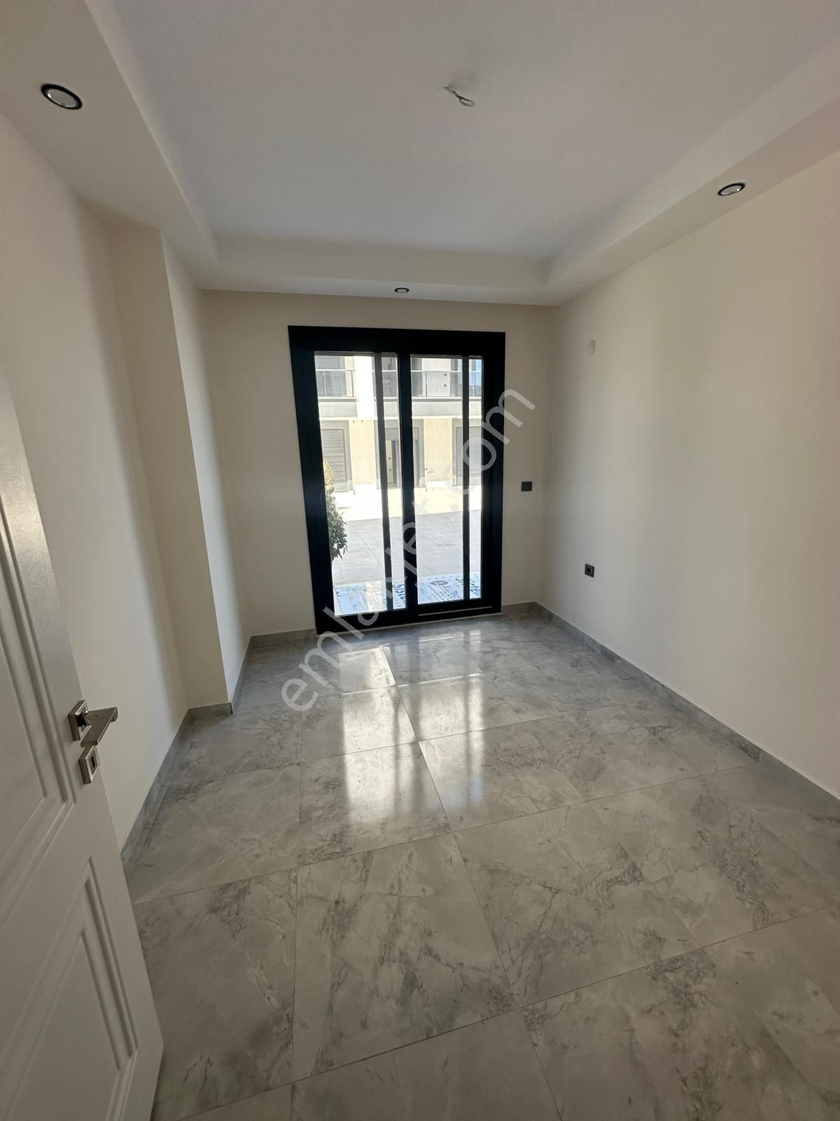 Didim Altınkum'da Denizin Dibinde 2+1 Lüx Sıfır Daire Herşeyi Hazır !!!! - Görsel 5