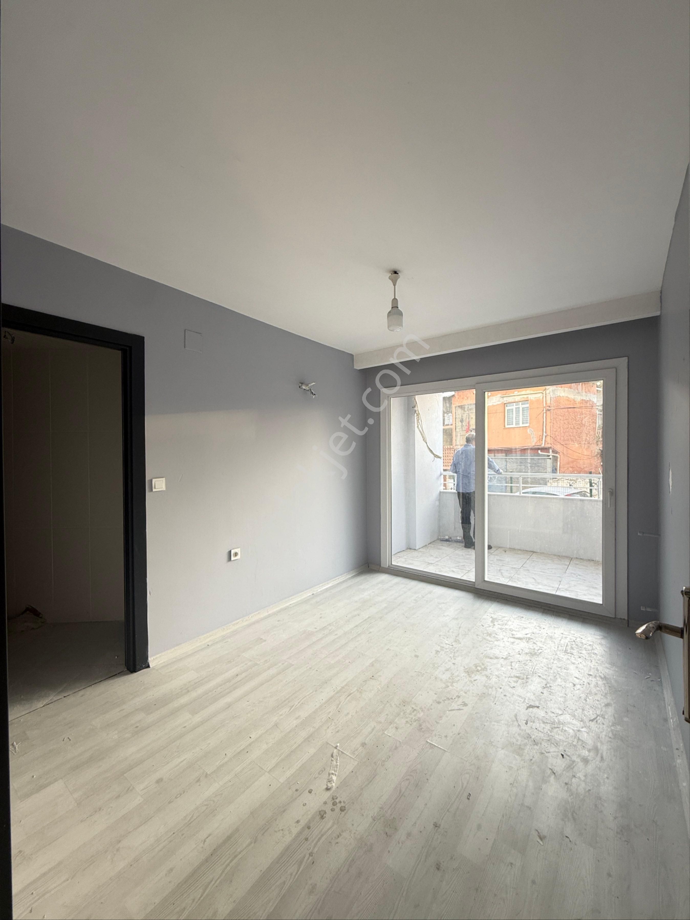 Remint’den Tellidere Metro Yolu Üzerinde Genii 2*1 Açık Mutfak Çift Banyo Teras Balkonlu Satılık!!! - Görsel 10