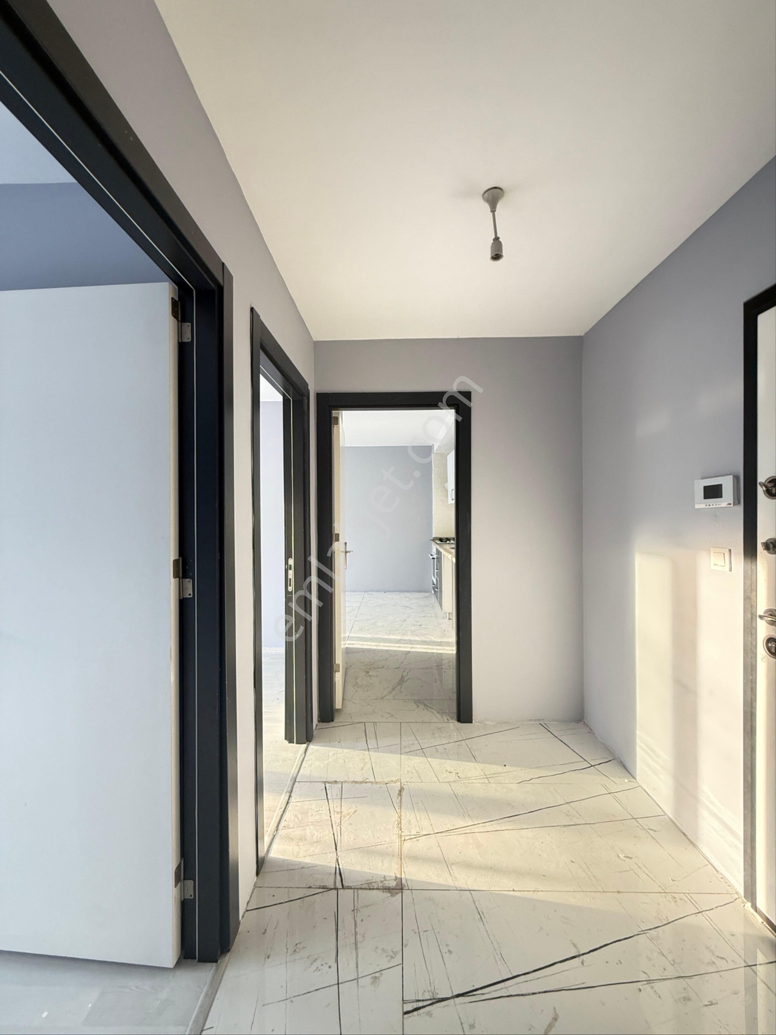 Remint’den Tellidere Metro Yolu Üzerinde Genii 2*1 Açık Mutfak Çift Banyo Teras Balkonlu Satılık!!! - Görsel 7