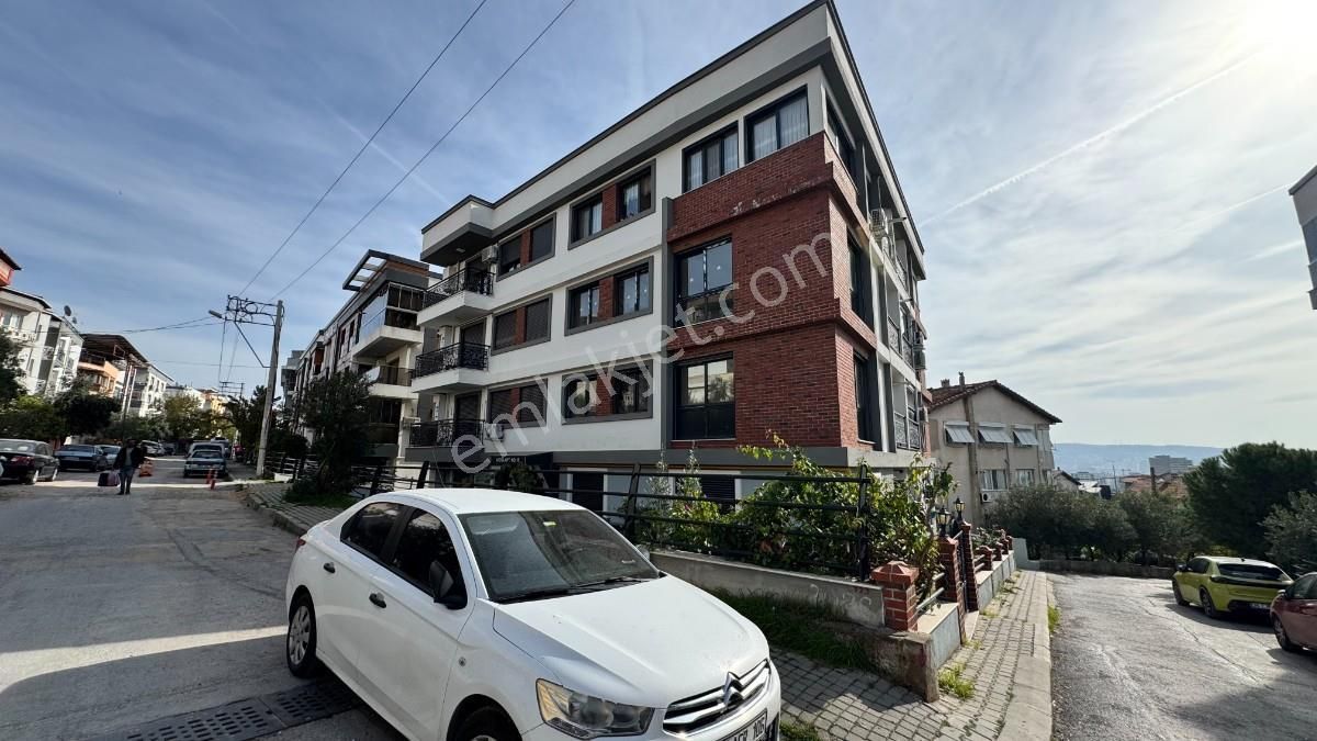 Bornova Atatürk Mah. Yeni Binada Satılık Otoparklı 2+1 Daire - Görsel 2