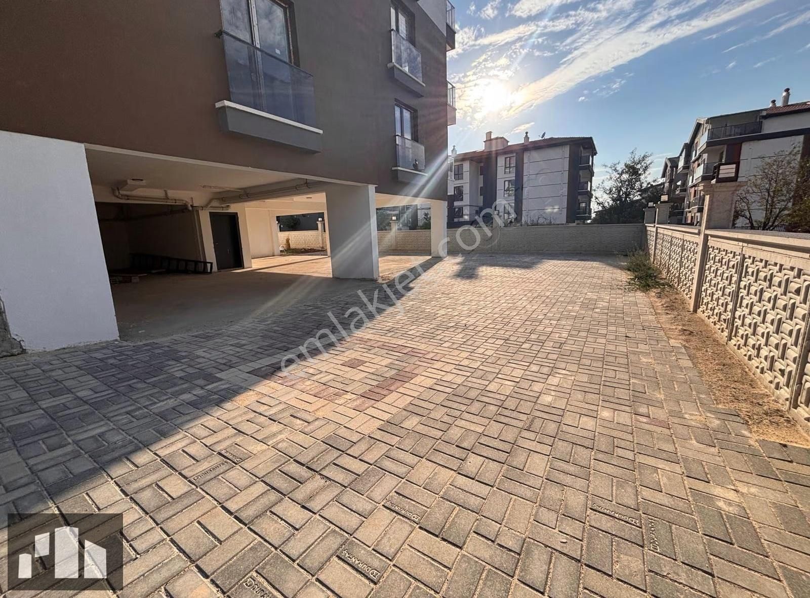 Taşcı Grup Gayrimenkul'den İncek'te Sıfır Eşyalı Kiralık 1+1 - Görsel 18