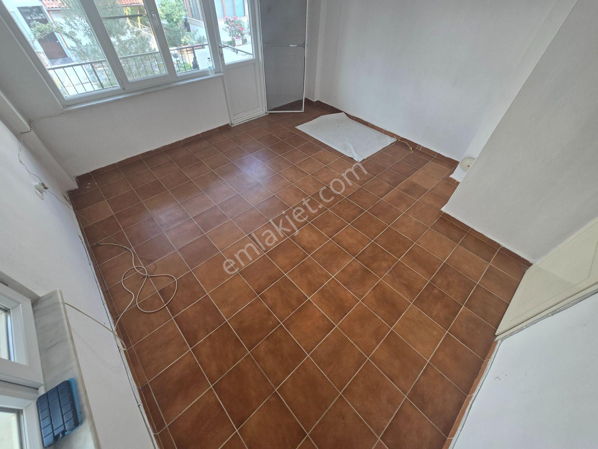 ▄▀▄jet Emlaktan Sarıkız'da Ön Cephe Arakat Denize 150m 2+1 Daire - Görsel 7