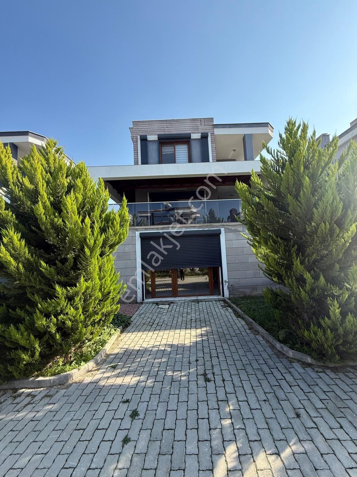 Güzelcamlı Davutlar Arasında Denız Ve Doğa Manzaralıı Villa