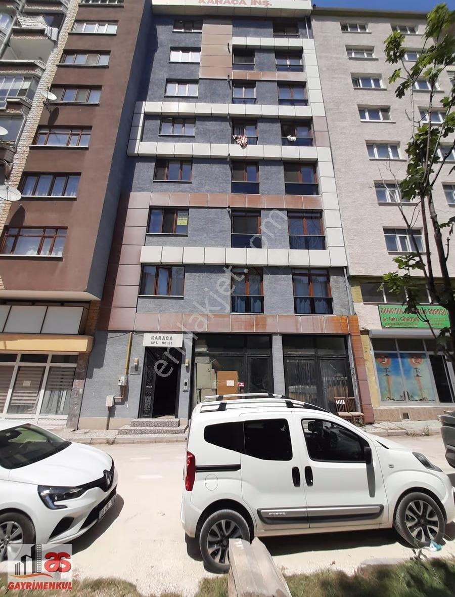 As Emlaktan Odunpazarında Asansörlü Balkonlu Kombili 3+1 Satılı