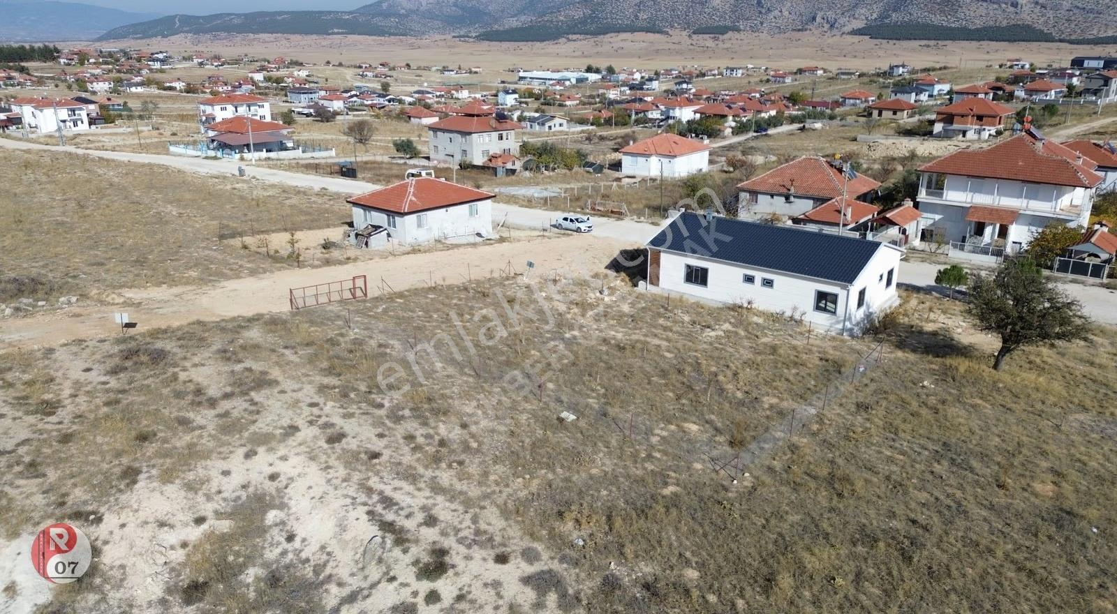 Antalya Korkuteli Bozova Mahallesinde Satılık 466m2 Arsa - Görsel 4