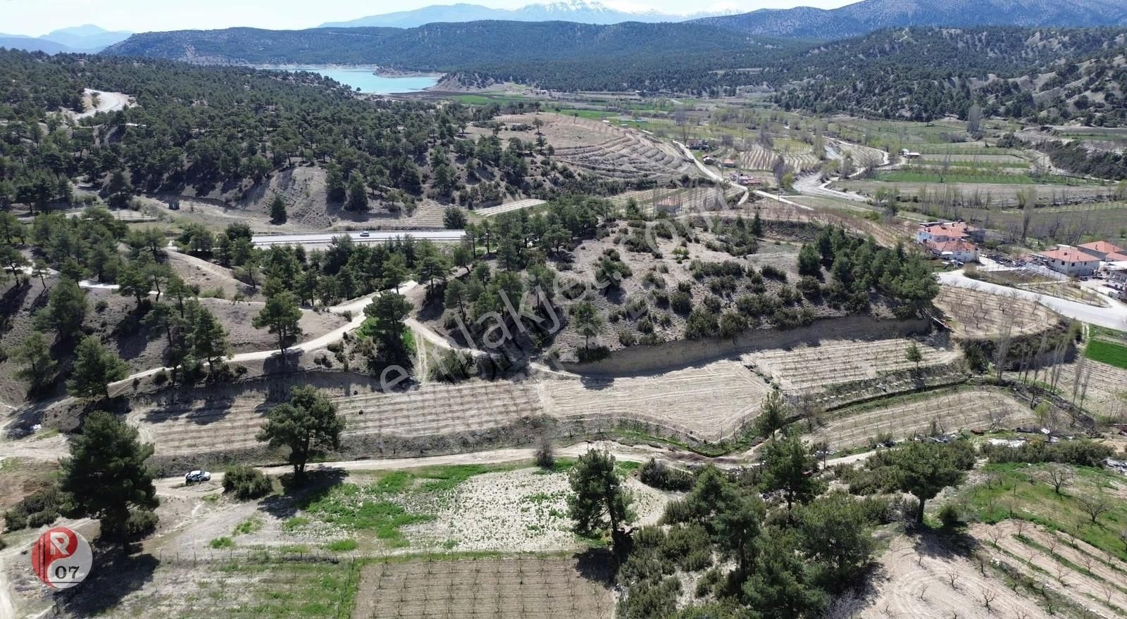 Antalya Korkuteli Dereköy Mahallesinde Satılık 1.339m2 Arazi - Görsel 3