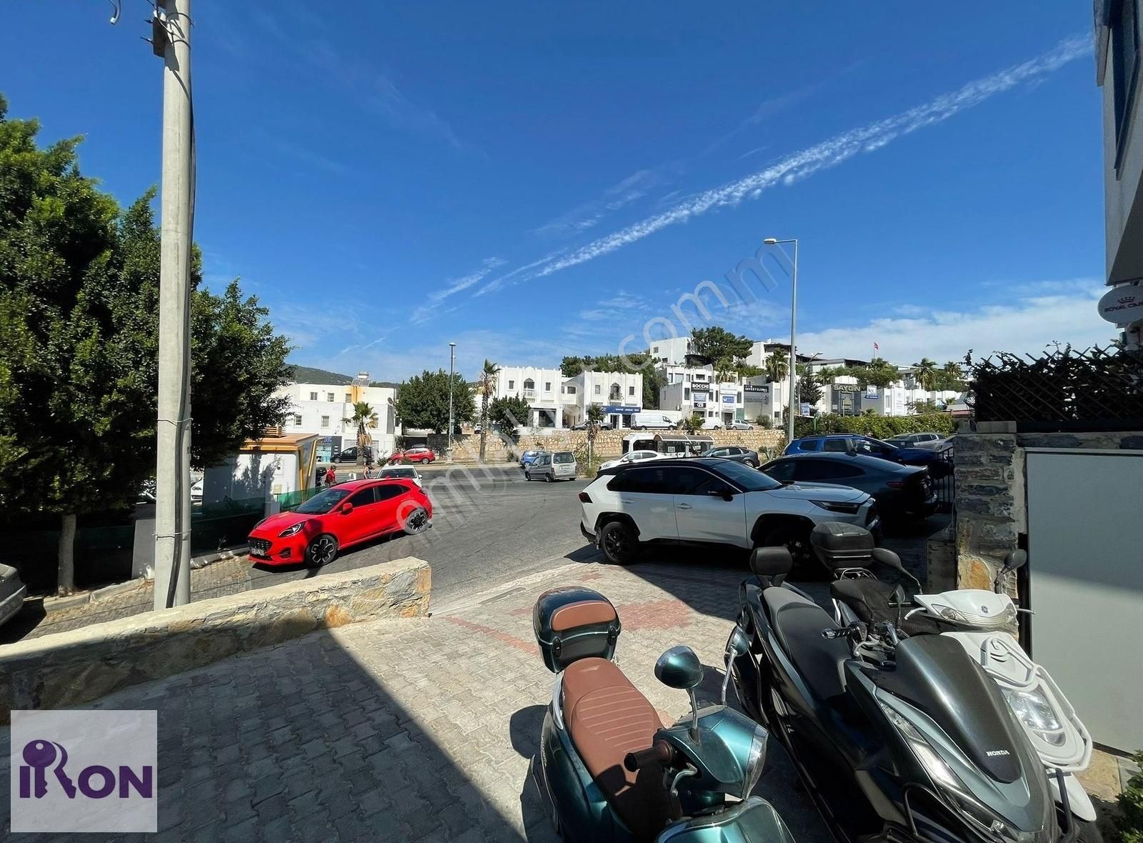 Bodrum Konacık Da Cadde Üstü Kiralık Ofis