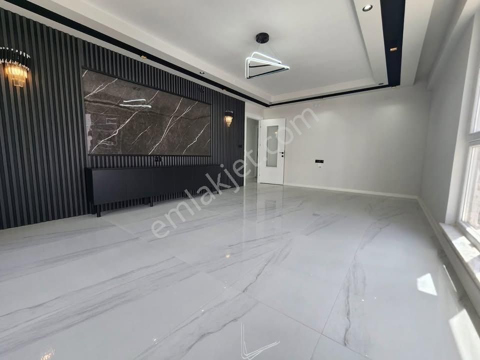 Ergünler İnşaattan 2+1 Ebeveyn Banyolu Lüx Satılık Daire