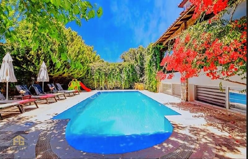 Ovacıkta 5+2 Full Eşyalı Uzun Dönem Kiralık Villa