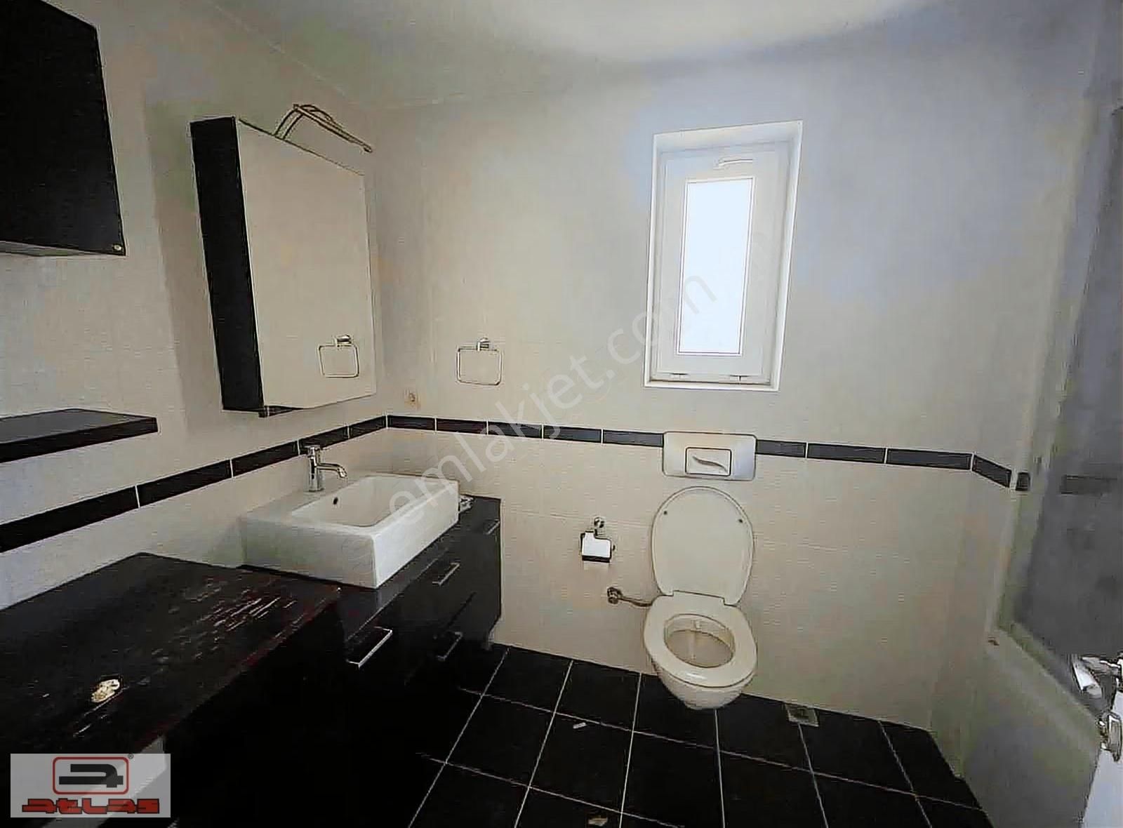 Atlas'tan Villam 1 Sitesi'nde Kiralık B Tipi 3+1 190 M2 Müstakil - Görsel 16