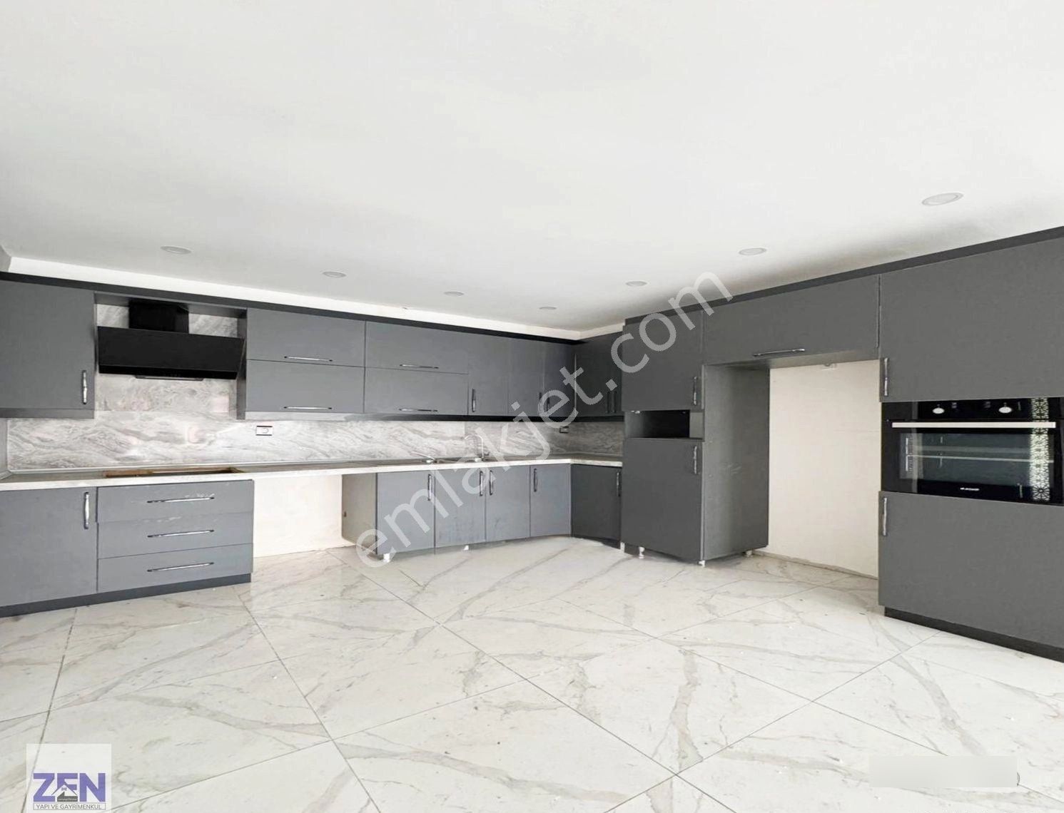 Büyükçekmece'de Deniz Manzaralı 5+2 Kelepir Villa !!! - Görsel 31