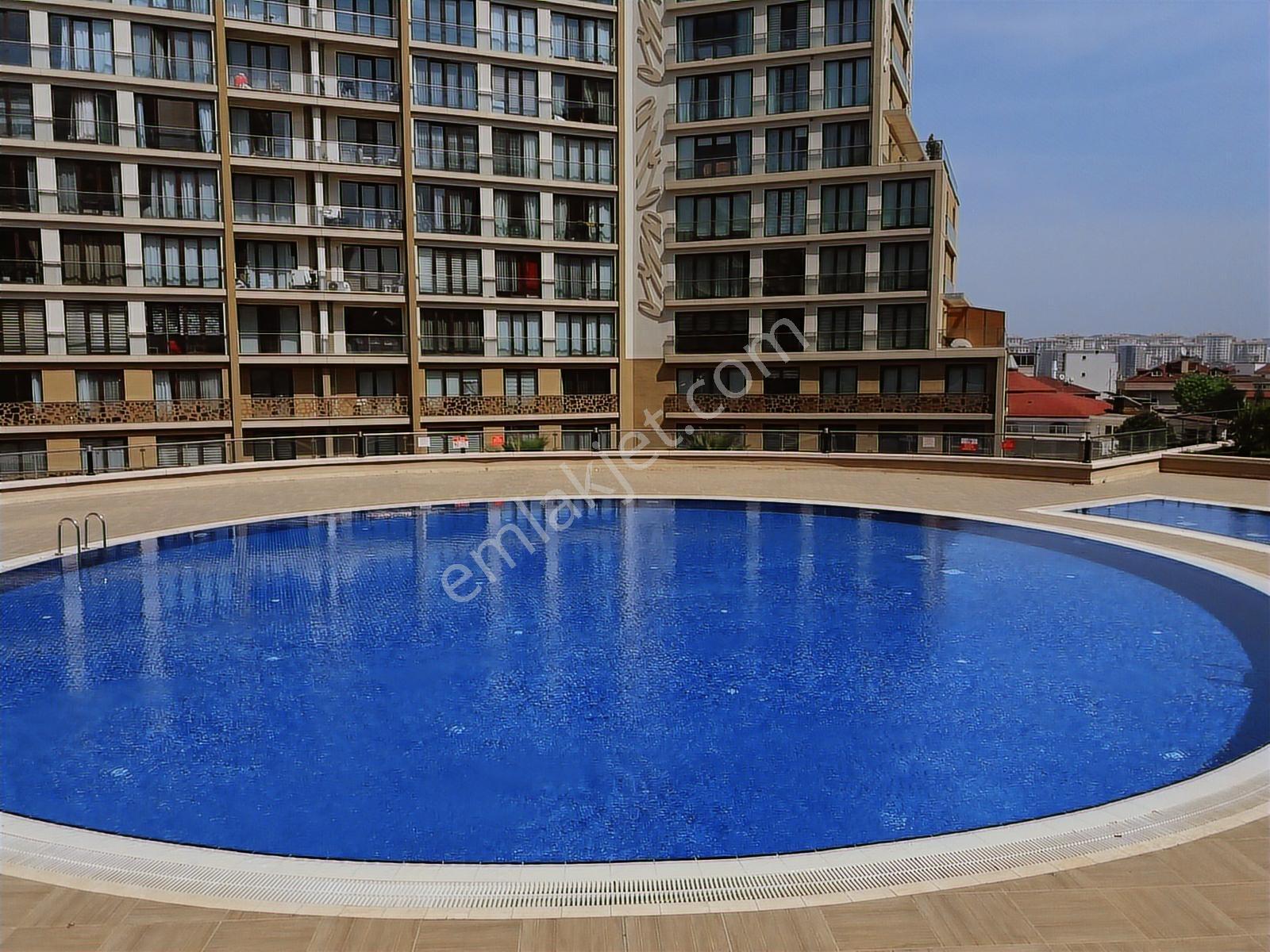 Evora A Parsel'de Yeni Kiracılı Balkonlu 1+1