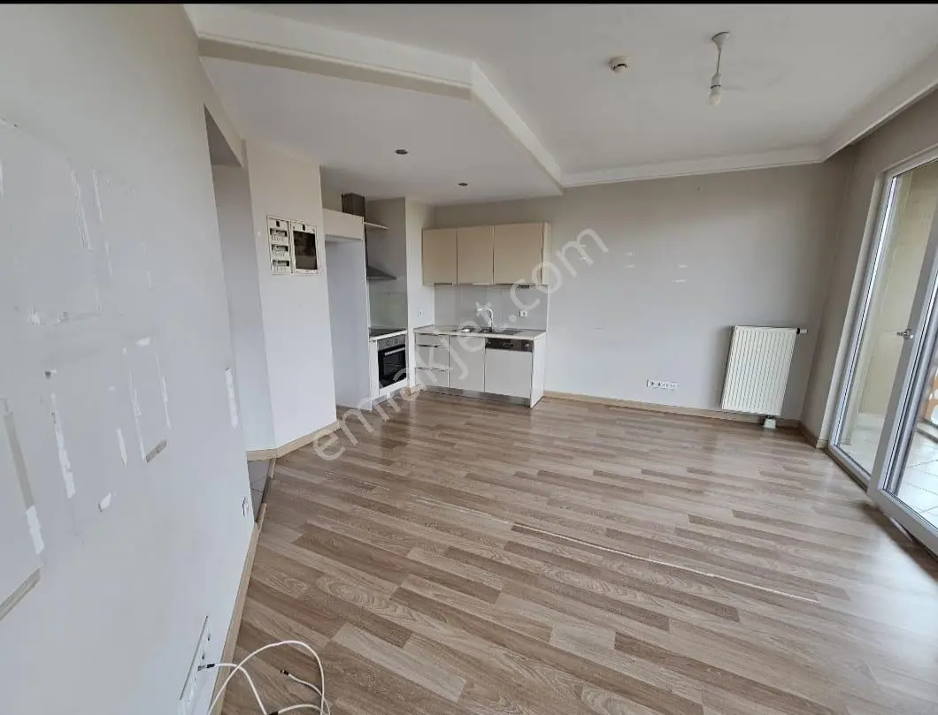 Evora A Parsel'de Yeni Kiracılı Balkonlu 1+1 - Görsel 5