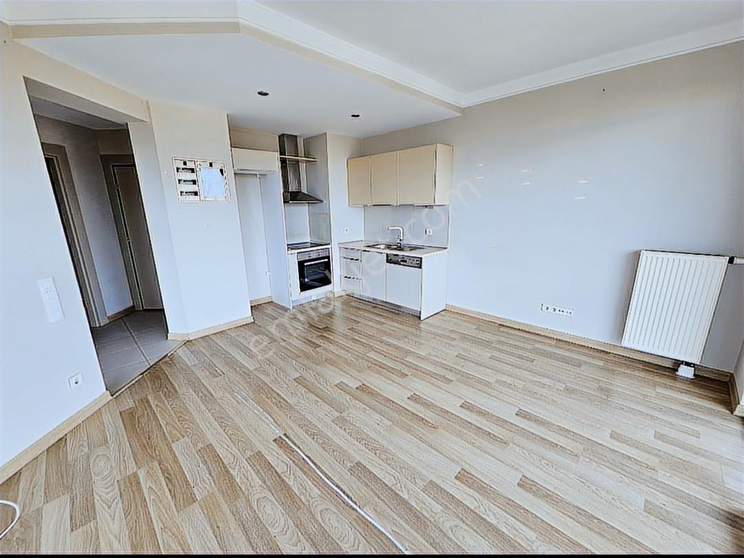 Evora A Parsel'de Yeni Kiracılı Balkonlu 1+1 - Görsel 3