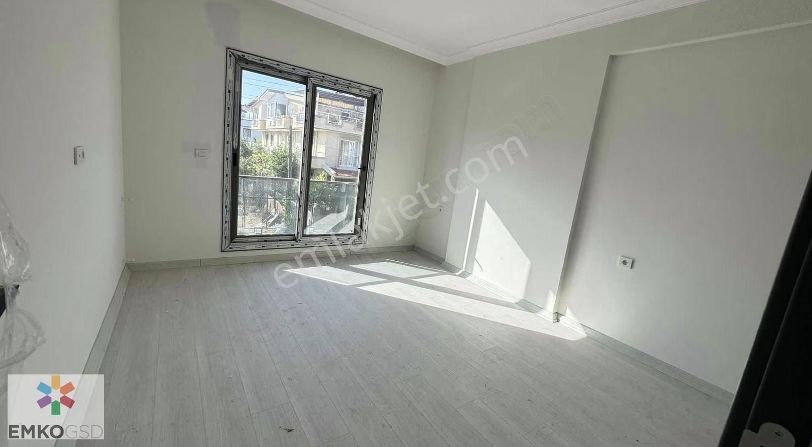 Ortamahalle Geniş Bahçeli Otoparklı Fırsat Satılık Villa(emko) - Görsel 5