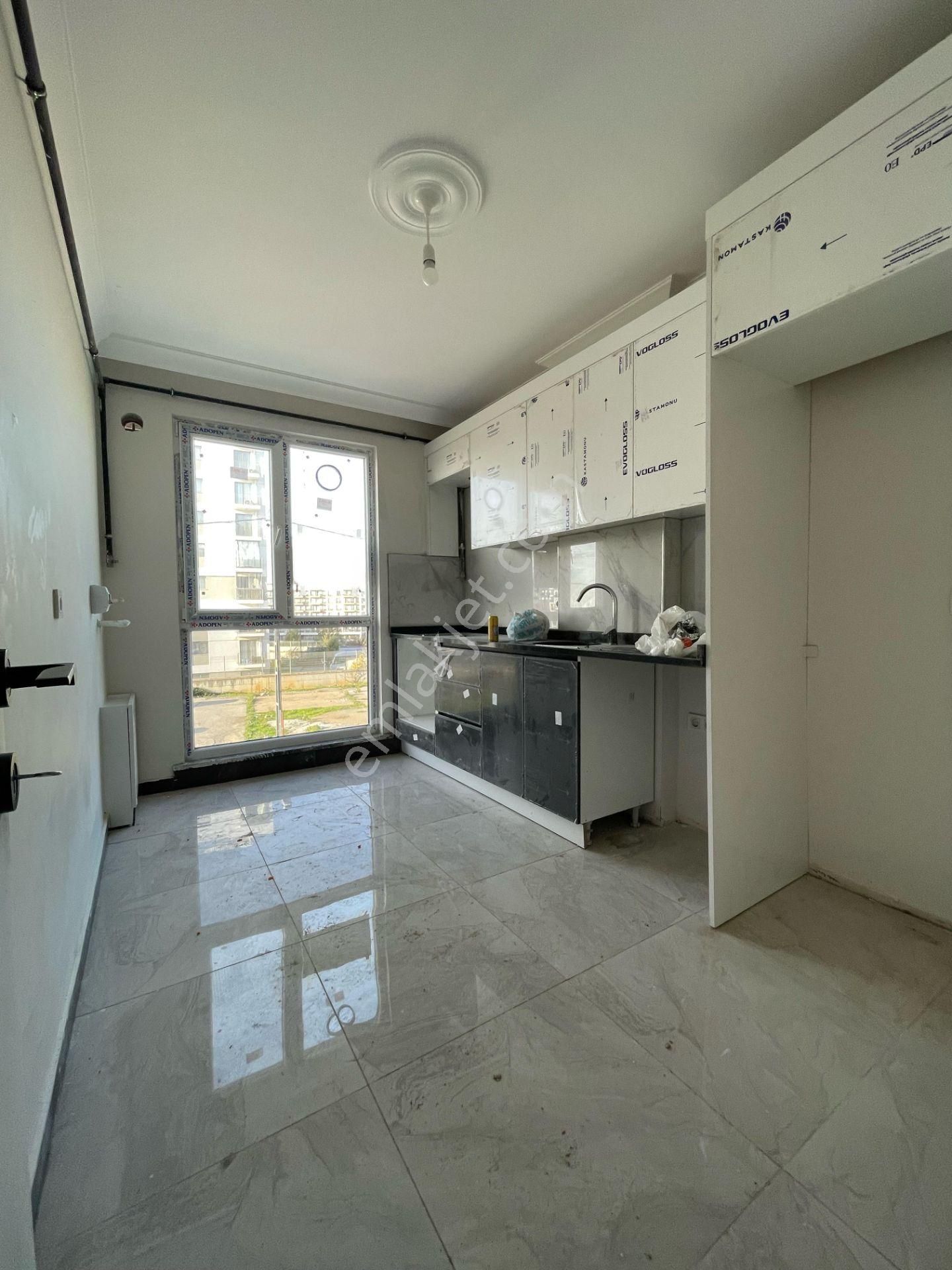 Sultanbeyli Devlet Hastanesine Yakın 2+1 Sıfır Satılık Arakat